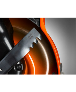 Crown Cut Blade
Unique design blade provides improved performance whether bagging, mulching or side discharging